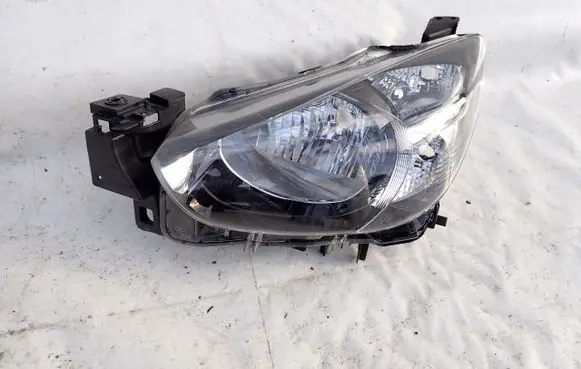 Mazda 2 Headlight/headlamp
