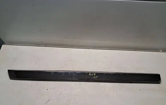 Peugeot 2008 I Front door trim (molding) 9806391777