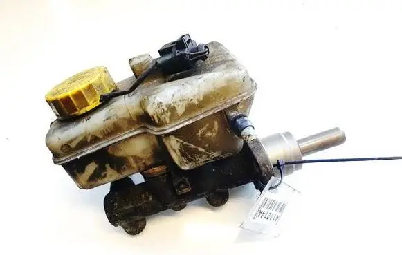 Skoda Fabia Mk2 (5J) Master brake cylinder X5617