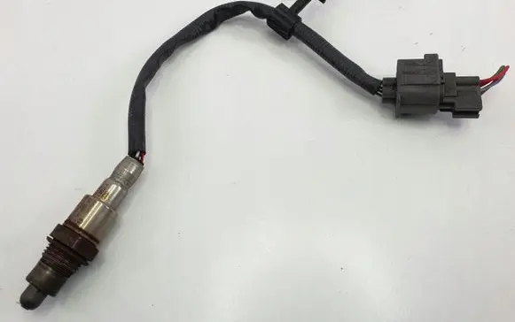 Mercedes-Benz B W246 W242 Lambda probe sensor 0075426318
