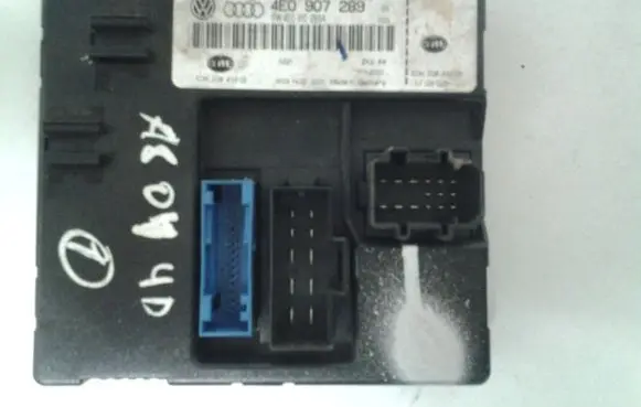 Audi A8 S8 D3 4E Comfort/convenience module 4E0907289 4E0910289A