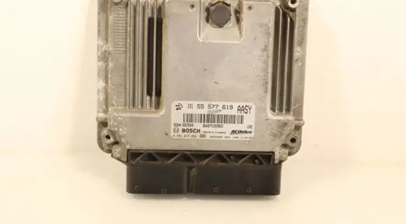 Opel Insignia A Engine control unit/module ECU 55577619
