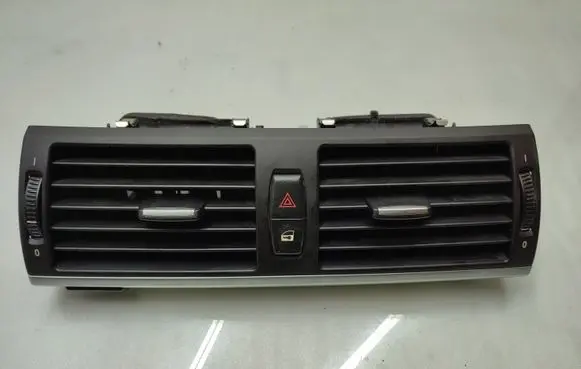 BMW X5 E70 Dash center air vent grill 9210705 9220101
