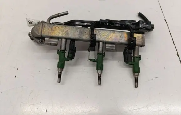Toyota Yaris XP210 Fuel injectors set 23250F3020