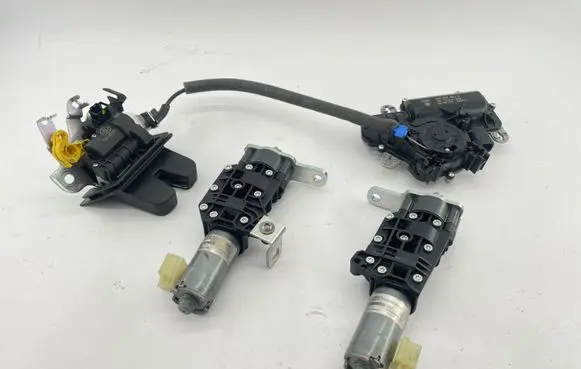 Audi SQ7 Loading door lock 4M0827506D 4M0827851A 4M0827887C