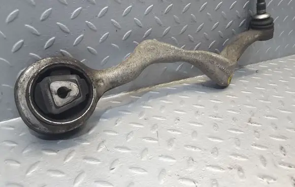 BMW 1 E81 E87 Front control arm AW6082