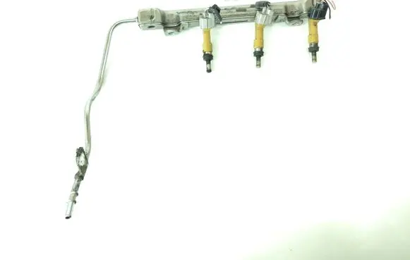 Toyota Auris E180 Fuel main line pipe 13K0b