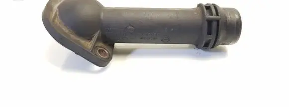 Volkswagen PASSAT B5.5 Engine coolant pipe/hose 038121121B 06B121121