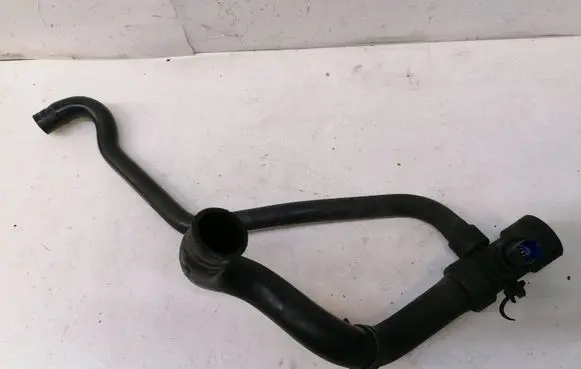 Audi A6 S6 C5 4B Engine coolant pipe/hose 4B0121049L