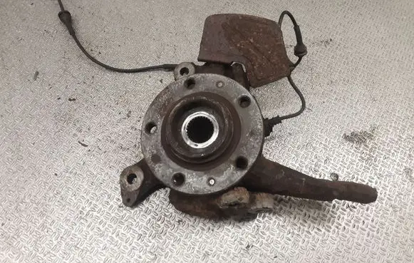 Peugeot 407 Front wheel hub spindle knuckle