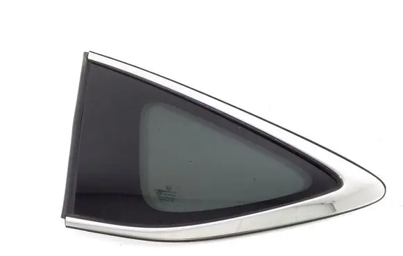 Honda CR-V Rear side window 73562-T1G-E11