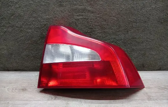 Volvo S80 Rear/tail lights