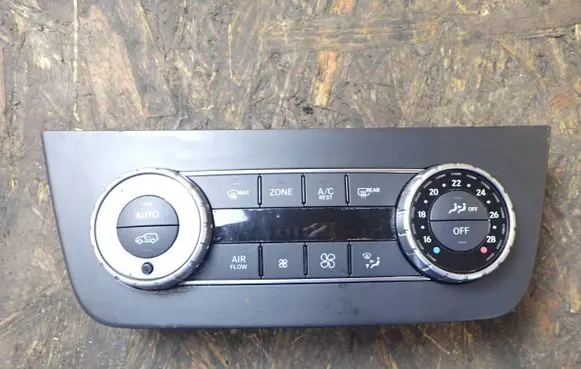 Mercedes-Benz GL X166 Climate control unit A1669003617