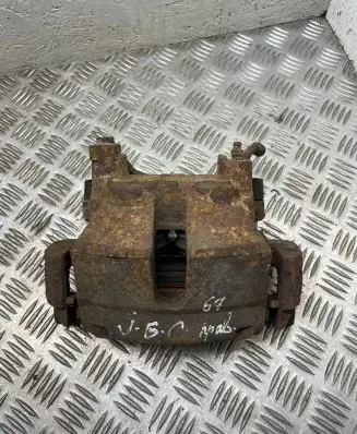 Jeep Grand Cherokee (WJ) Front brake caliper