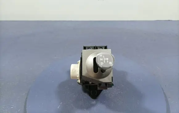 Toyota Prius (NHW20) Gear shift rod 89451-47030