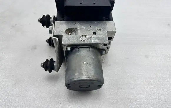 Audi A8 S8 D4 4H ABS Pump 4H0907379