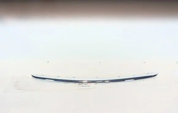 Mini One - Cooper R56 Front bumper upper radiator grill 7250789