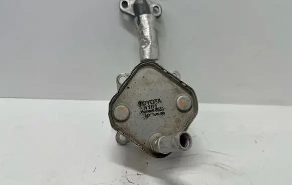 Toyota Land Cruiser (J150) Oil filter mounting bracket 240008680
