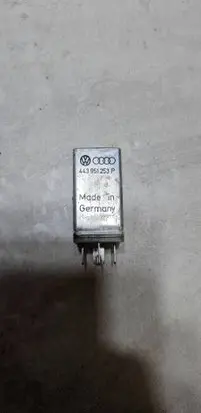 Audi 80 90 S2 B4 Other relay 443951253P 897184