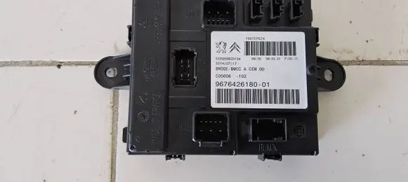 Citroen C4 Grand Picasso Tailgate/trunk control unit/module 967642618001 503950820104 9676426180