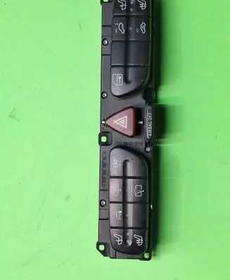 Mercedes-Benz C W203 Hazard light switch 2038212051