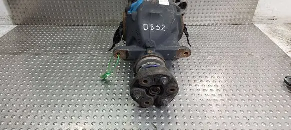 BMW 3 F30 F35 F31 Rear differential 7605589
