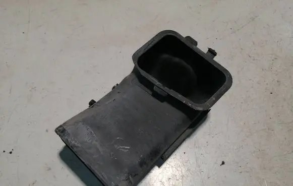 BMW 5 F10 F11 Air intake duct part 7577471 13717577471