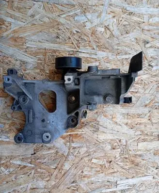 Generator/alternator bracket