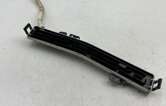 BMW 2 G42 Air filter box cover 