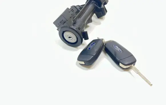 Ford Fusion II Ignition lock DS7T15607AB 1445AJ0948
