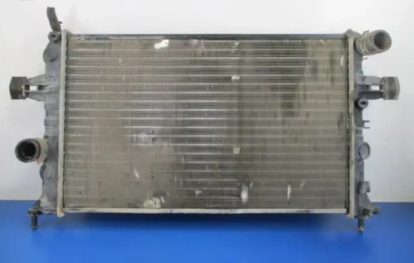 Opel Zafira A Coolant radiator