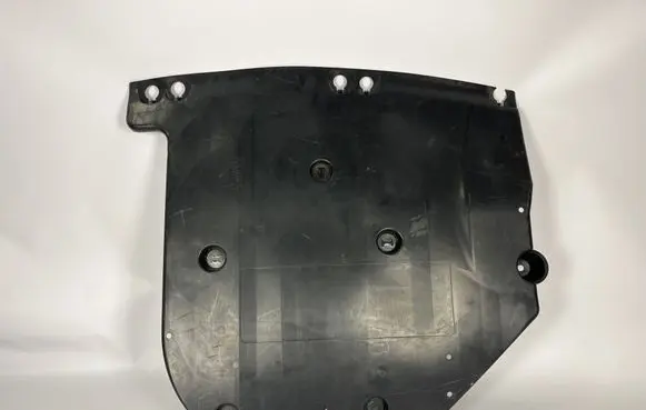 Renault Captur II Front underbody cover/under tray 748A04069R