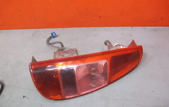 Peugeot 807 Rear/tail lights P807LAMPALT