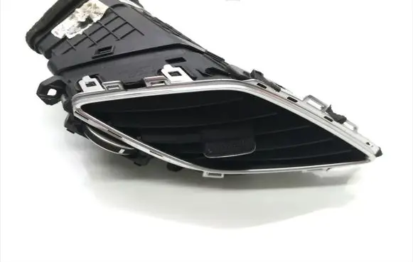 Hyundai i40 Dashboard side air vent grill/cover trim U09D02