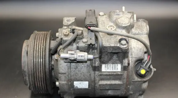 BMW 5 F10 F11 Air conditioning (A/C) compressor (pump) 9216466 7SBU17A 09P03307