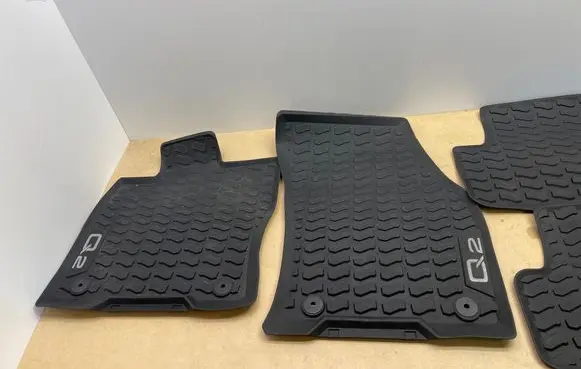 Audi Q2 - Car floor mat set 81B061501 81A061511