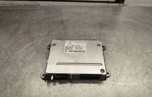 Mercedes-Benz E W211 Bluetooth control unit module A2118703226