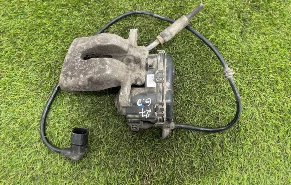 Mercedes-Benz B W246 W242 Rear brake caliper A2464232298
