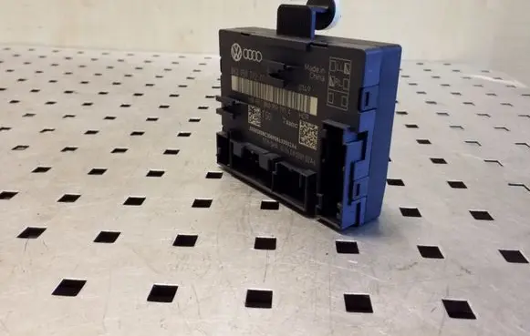 Audi A5 8T 8F Door control unit/module 8K0959792A