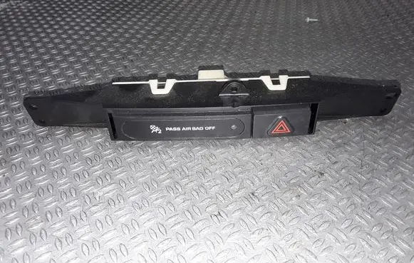 Chrysler Grand Voyager IV Hazard light switch 05134628AA