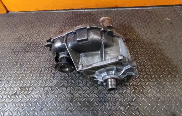 Nissan Navara D23 Gearbox transfer box case 312EY01932 1MB30 4JA1C