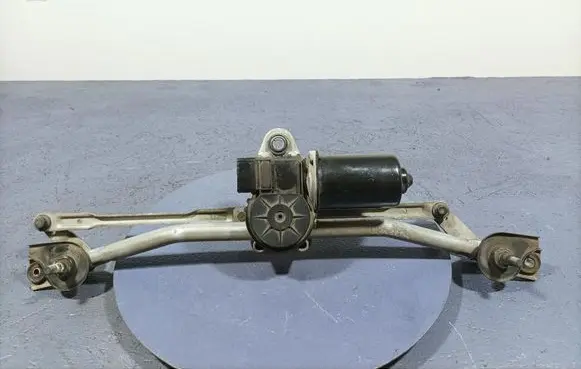 Front wiper linkage and motor