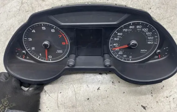Audi Q5 SQ5 Speedometer (instrument cluster) 8R0920980T 503002425307