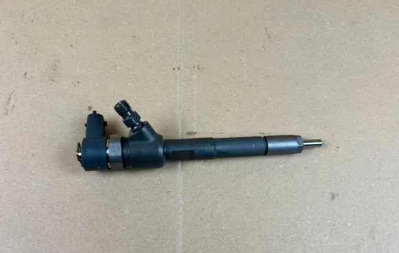 Fiat Tipo Fuel injector 55275621 0445110813