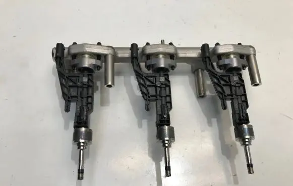 BMW 4 G22 G23 G24 G26 Fuel main line pipe 8665635 ES4301 8656548