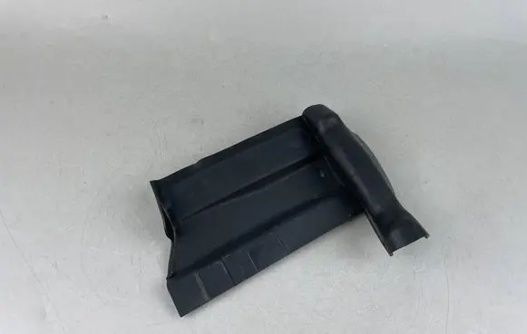 Volkswagen Golf VIII Wiper trim 5H0819335