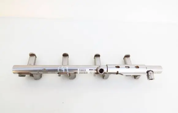 Volvo V40 Fuel main line pipe CJ5G9H487BA 0261555119