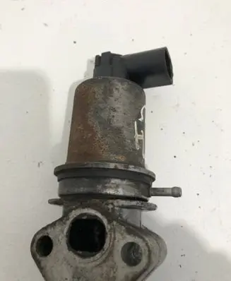 Volkswagen Golf IV EGR valve 72278503 036131503M