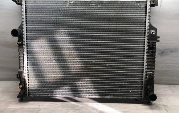 Mercedes-Benz R W251 Coolant radiator