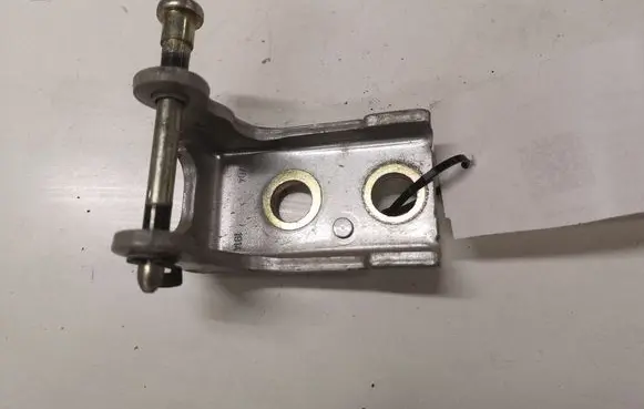 Citroen C5 Rear door lower hinge